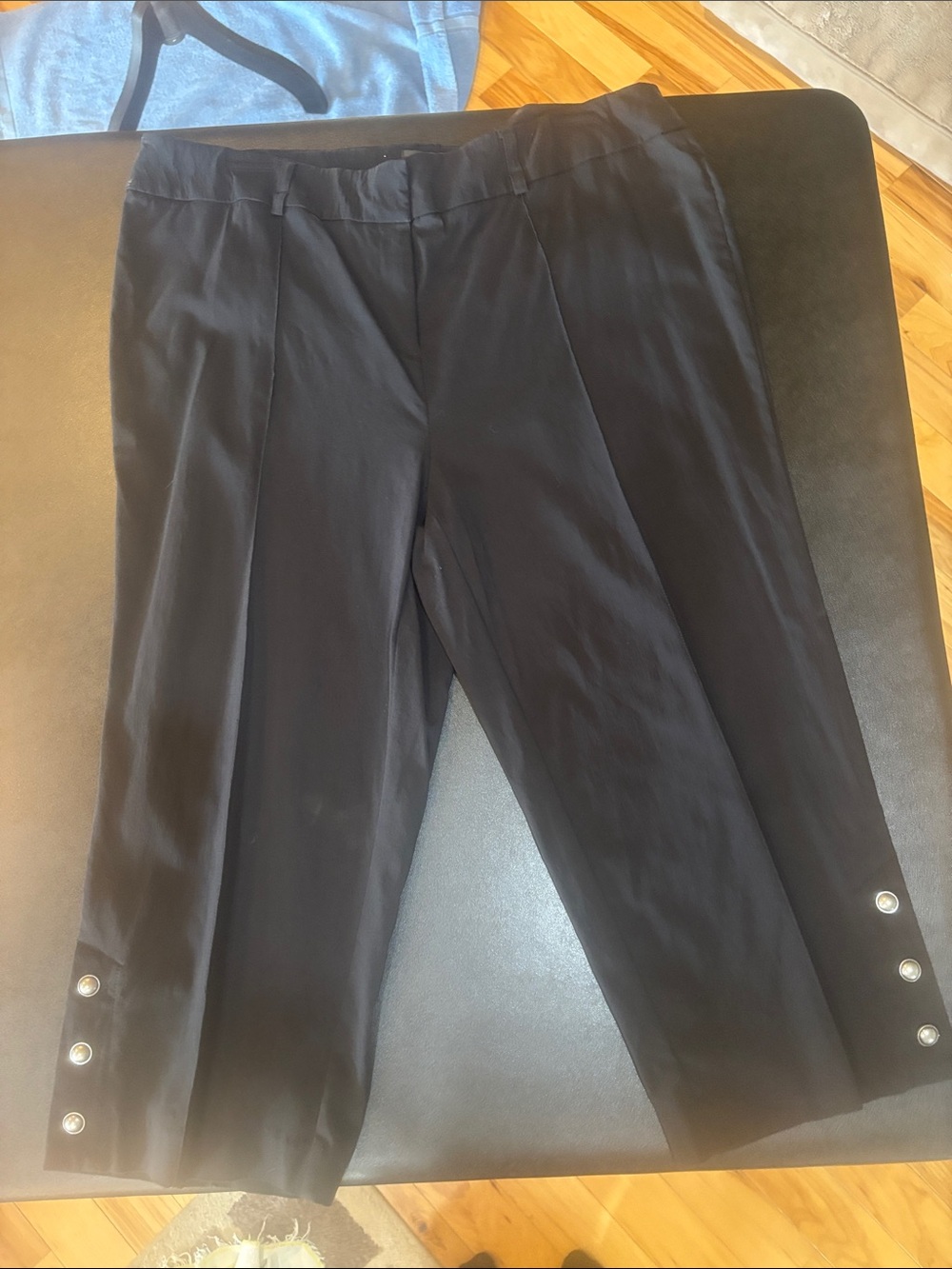 Style & Co. Black Capris with Snap Details